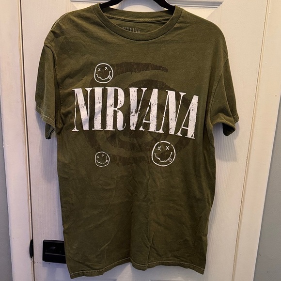 NIRVANA Tops - NIRVANA Army Green Smiley Face Tee